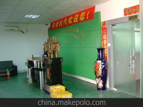 {“title” “高清700线索尼带菜单阵列半球摄像机厂家批发与摄像制作服务全解析”，“content” “在安防监控与视频制作需求日益增长的今天，选择一款性能稳定、画质清晰且功能丰富的摄像设备至关重要。高清700线索尼带菜单阵列半球摄像机，凭借其出色的成像能力、灵活的菜单调节功能以及阵列式红外设计，成为众多工程商、经销商及终端用户的优选产品。与此同时，配套的摄像及制作服务也为用户提供了从设备选购到内容产出的完整解决方案。本文将从产品特点、厂家批发优势以及摄像制作服务三个方面展开介绍，帮助您全面了解这一